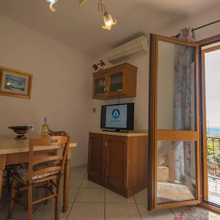 Apartman 2 La Caletta